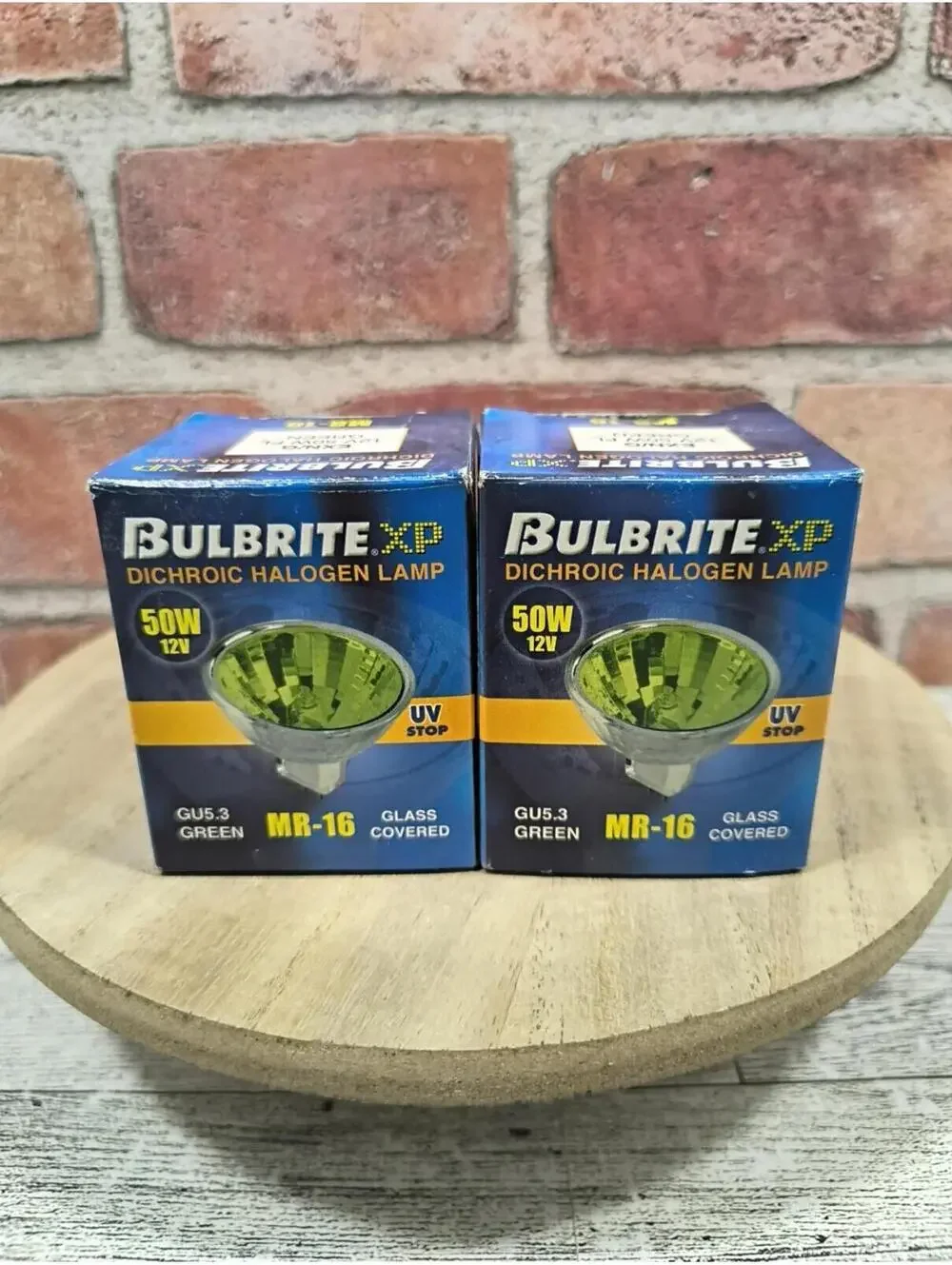 BULBRITE XP Dichroic Halogen Lamp GU5.3 50W 12V MR-16 UV Stop Green NIB 2pk